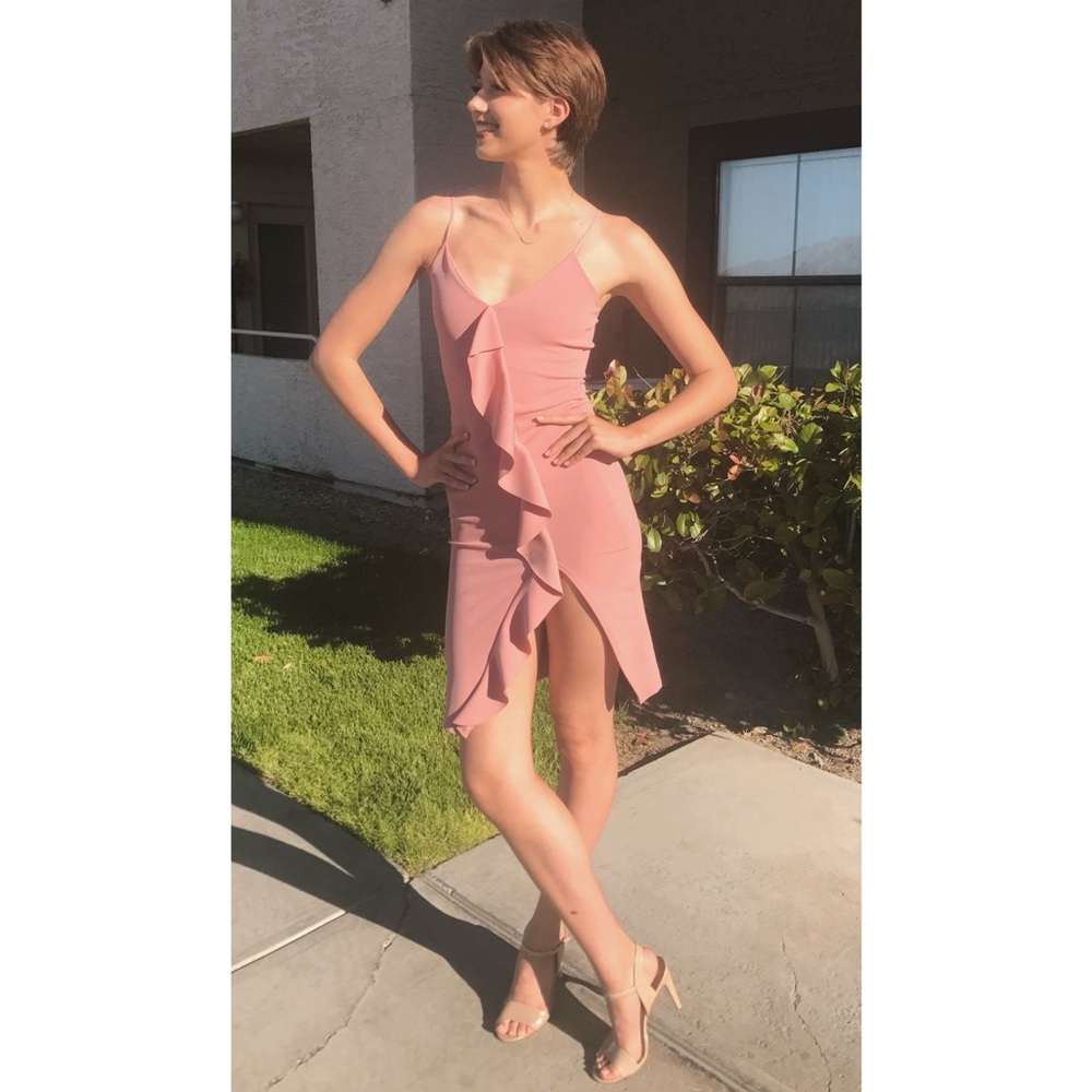 MISSGUIDED Pink Ruffled Cocktail Dress 💖